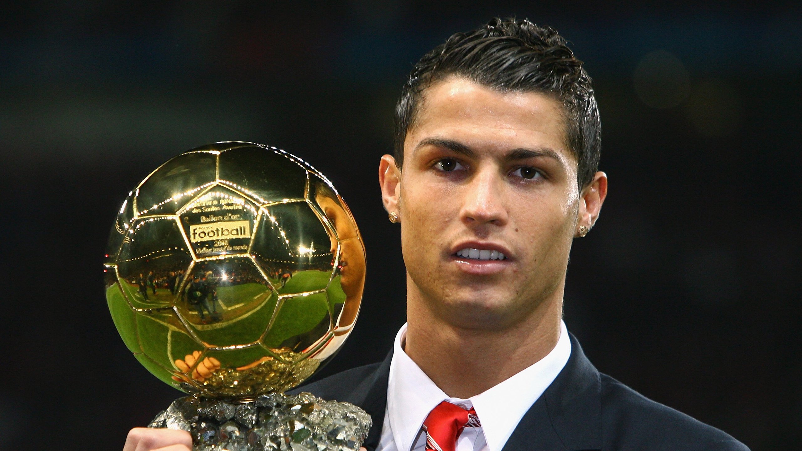 开云体育APP下载-世界排名争夺战之夜，萨卡惊艳四座