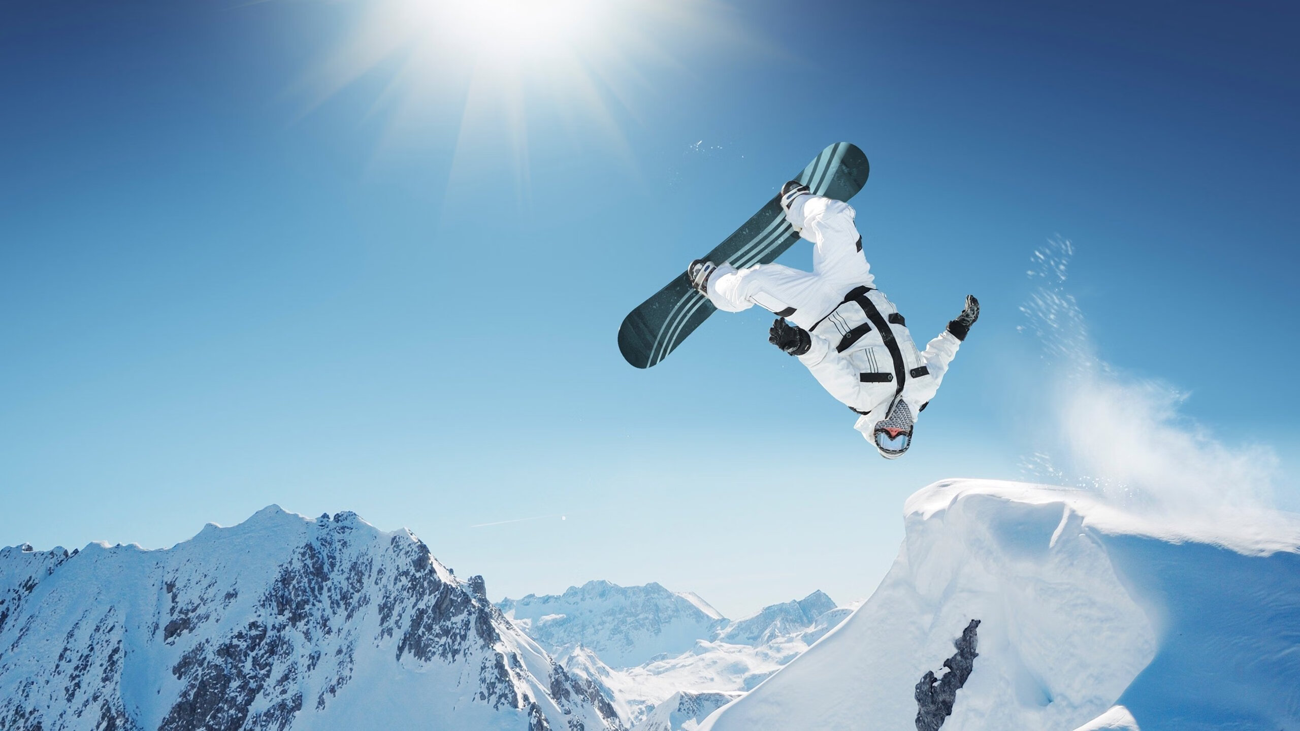 赛场上的中国红，许昕神技点燃全场，中国队力克奥地利队