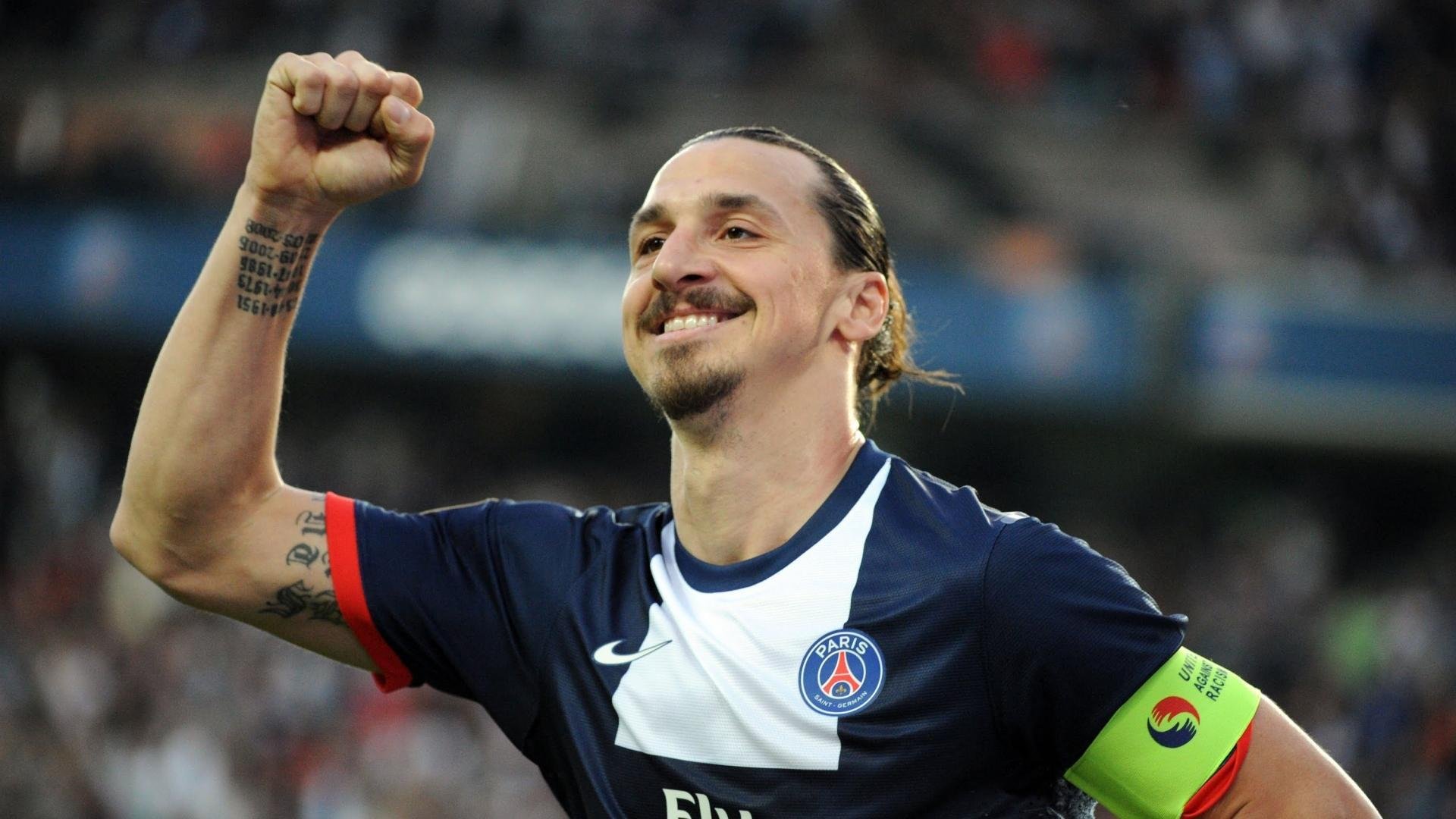 开云下载-鏖战巴黎，郑思维刷新纪录之夜，中法羽球对决书写新章