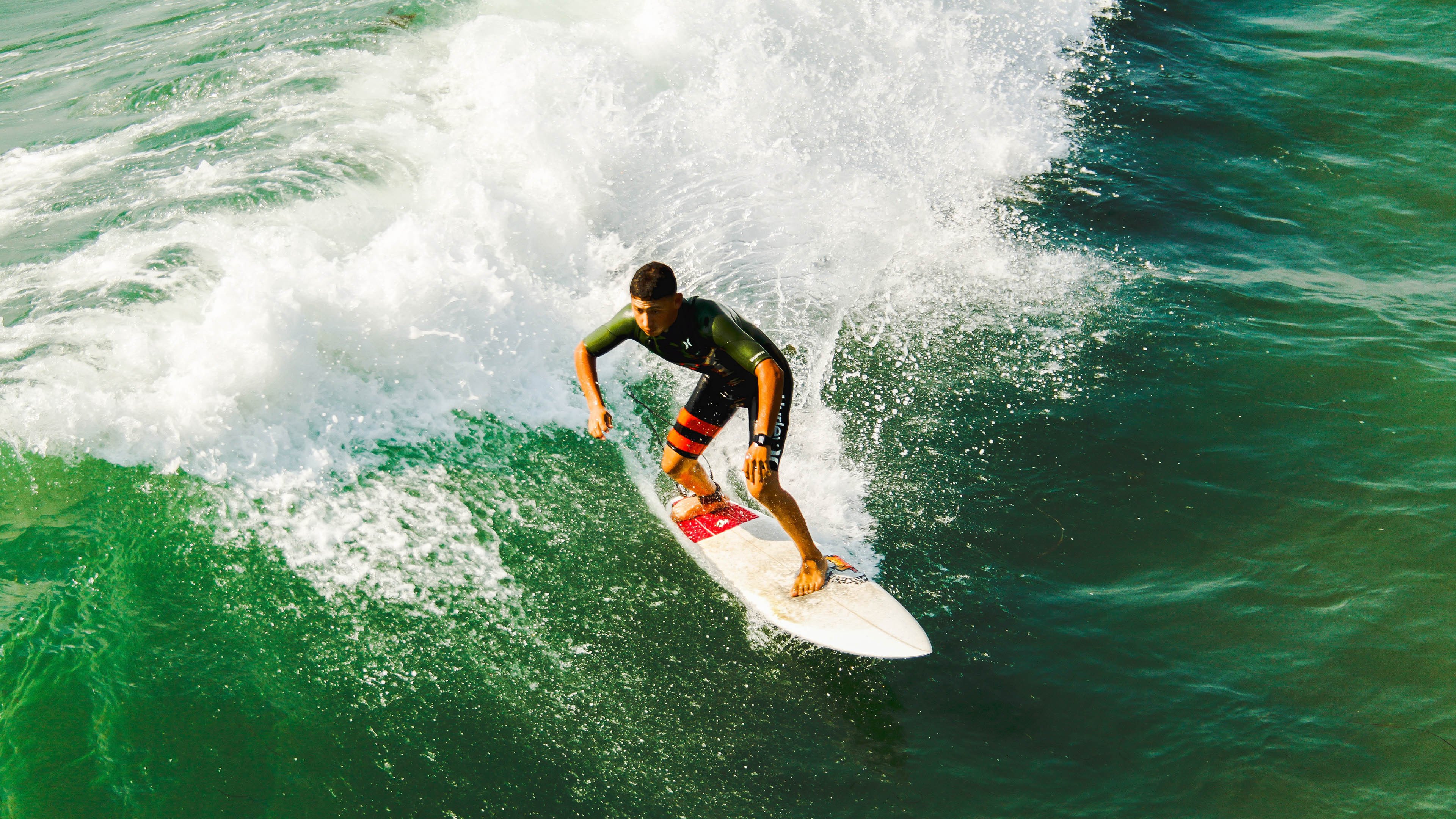 逆转的火焰，从温布利到球台，永不熄灭的竞技之光